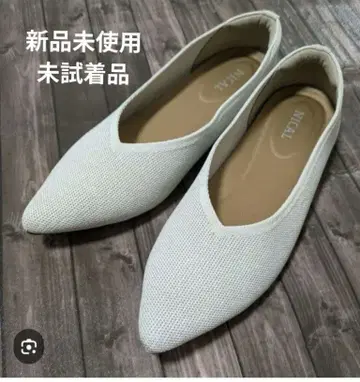 NICAL 세탁 가능한 V컷 니트 펌프스