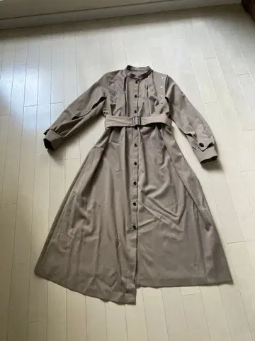 유나이티드 도쿄 롱 원피스 베이지