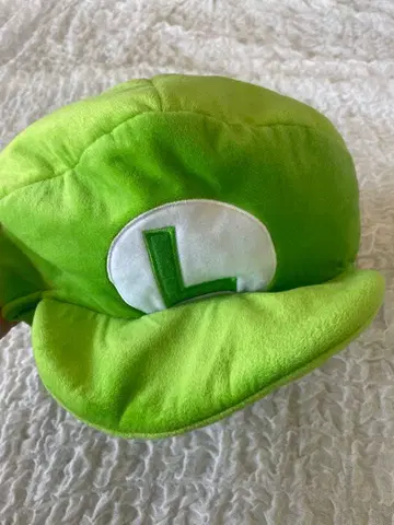 루이지풍 그린 모자 L 로고 포함