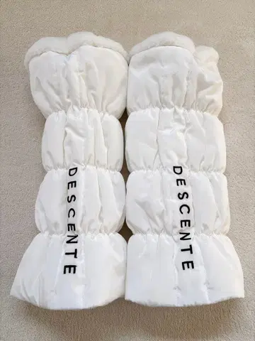 DESCENTE 화이트 레그 워머
