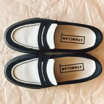 STANCLAN 블랙/화이트 로퍼