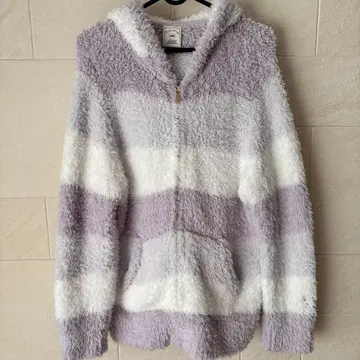 gelatopique 젤라피케 보더 무늬 후드 부착 룸웨어 파자마