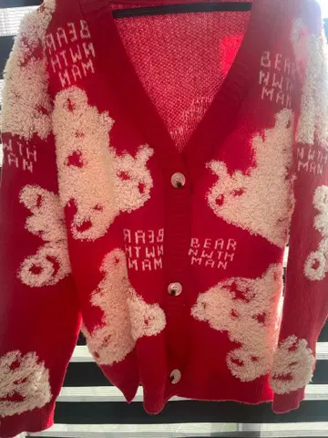 곰 패턴 가디건 새상품 미사용