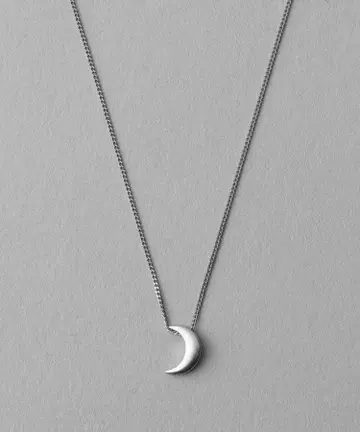 거의 새상품 ete 크레센트 문 목걸이