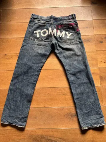 TOMMY 데미지 가공 데님 팬츠