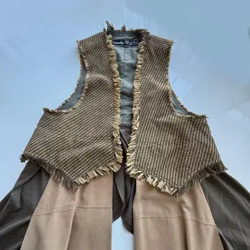 PRIDE 프라이드 인터내셔널 프린지 베스트 베이지