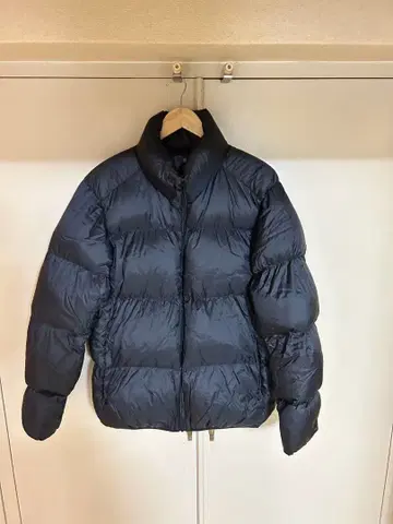 유니클로 울트라 라이트 다운 볼륨 자켓 XL 블랙