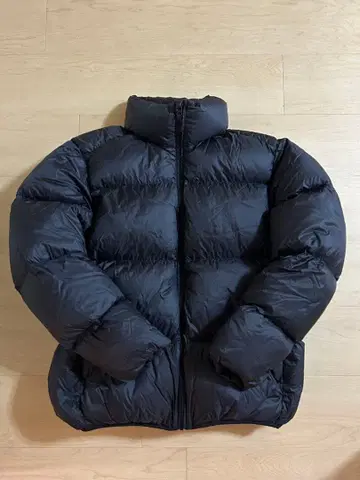 유니클로 울트라 라이트 다운 볼륨 자켓 XL 블랙
