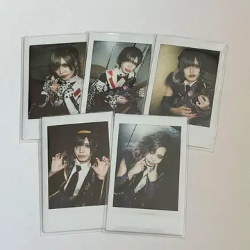 0.1g의 오산 가와무라 유세이 폴라로이드