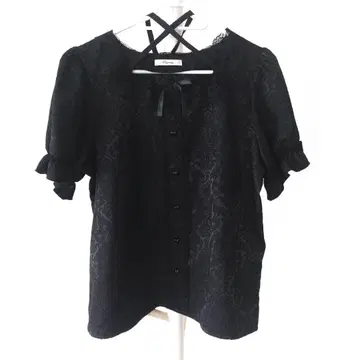 [ 새상품급 ] 아베일 마조레티 마키짱 콜라보 암커버 포함 블라우스 블랙