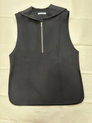 BEAUTY&YOUTH 칼라 블랙 베스트