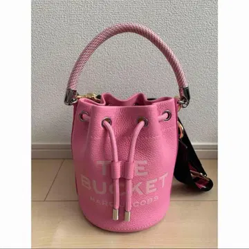 마크제이콥스 버킷 백