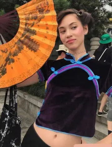 unif 벨로아 차이나 상의 M 사이즈