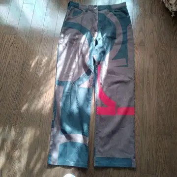 페라가모 아트 데님 스트레이트 팬츠