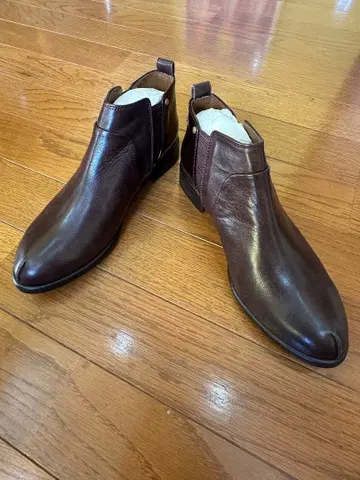 momon. 사이드 고어 부츠 다크 브라운