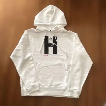 HR MARKET 화이트 H 로고 후드티