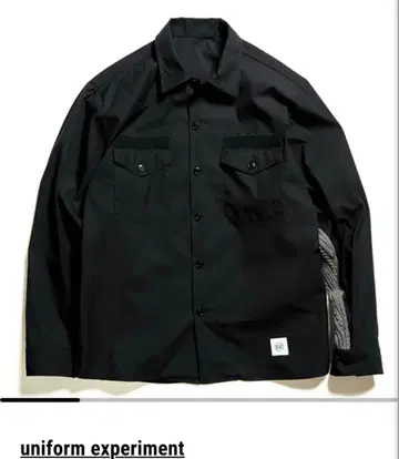 블랙 버튼업 셔츠 UE