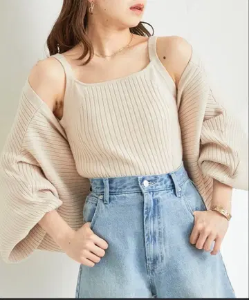 리브 벌룬 슬리브 니트 베이지