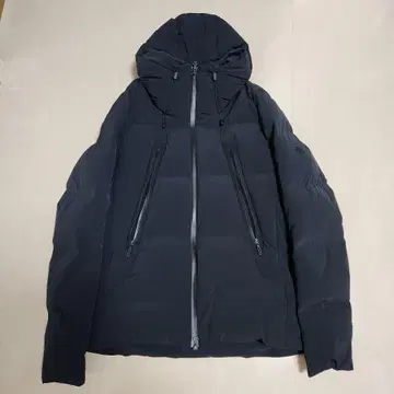 DESCENTE ALLTERRAIN x BYBORRE 미즈사와 다운 자켓