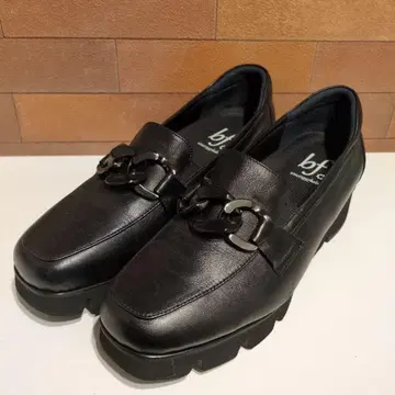 블랙 가죽 로퍼 통굽