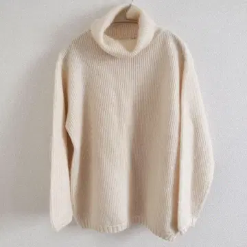 [ Hampstead ] 아이보리 터틀넥 스웨터 오버 사이즈