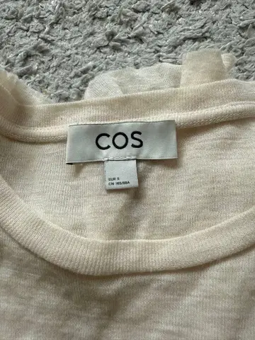 COS 시어 티셔츠 긴팔