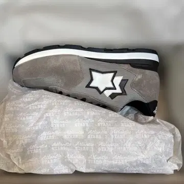 Atlantic Star 그레이 스니커즈