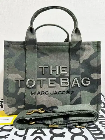 새상품 마크제이콥스 더 카모플라주 자카드 미디엄 토트백