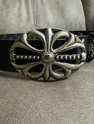 y2k grunge studsbelt 십자가 스컬 00s archive