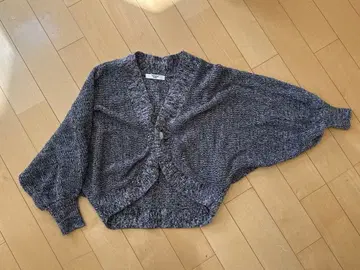 UNIVERSAL SEVEN 코튼 니트 돌 말 볼레로 가디건