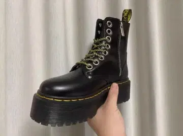 Dr.Martens 닥터마틴 통굽 8홀 JADON 25.5cmA