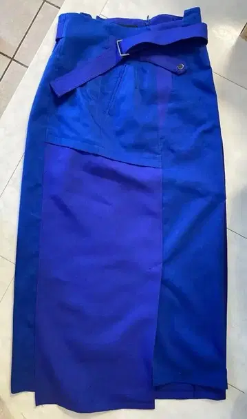 UNITED TOKYO 타이트 스커트 사이즈 2