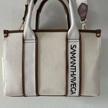 사만사 베가 토트백 화이트
