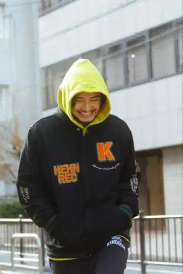 후지이 카제 Workin' Hard 바시티 자켓 굿즈