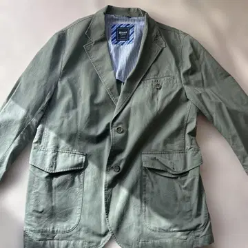 Keat 올리브 그린 테일러드 자켓