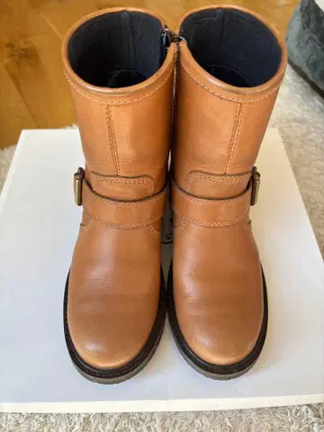 REGAL GORE-TEX 브라운 가죽 부츠 (3일 한정판)