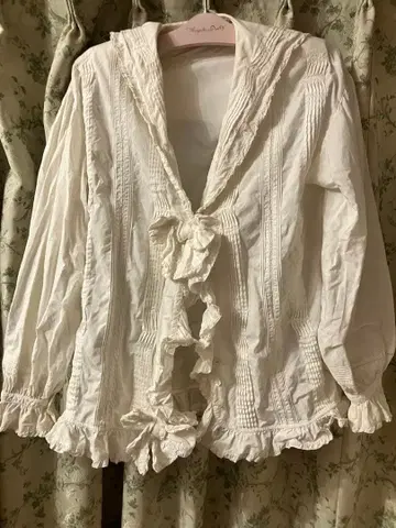 편의점 핑크하우스 세일러 카라 오버 블라우스