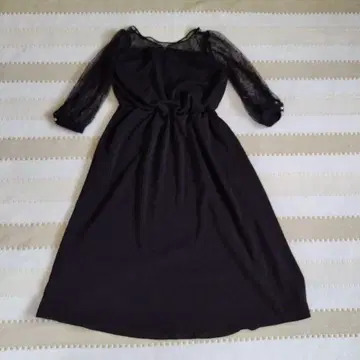 블랙 레이스 슬리브 원피스