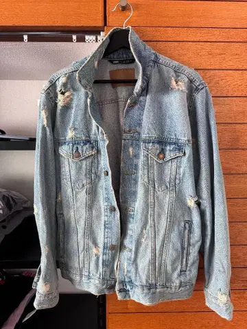 ZARA 데미지 가공 데님 자켓 라이트 블루