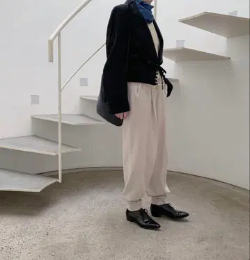 미사용 새상품 텐 핸드크래프티드 모던 리본 팬츠