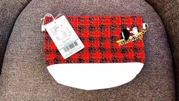 체크 무늬 파우치 빨간색과 화이트