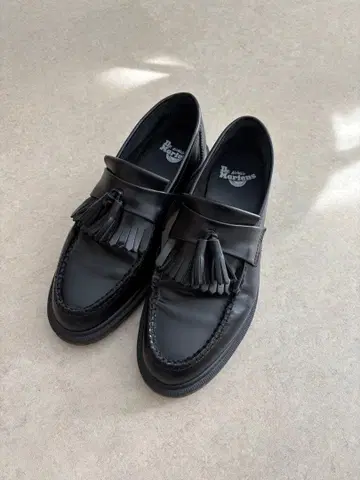 닥터마틴 태슬 로퍼