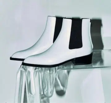 GRISE 가죽 포인트 숏부츠