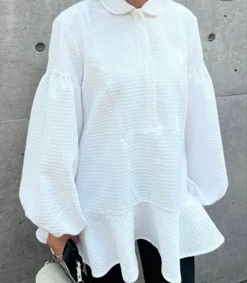 보우에이 bow.a 프릴 헴 튜닉 화이트 새상품급