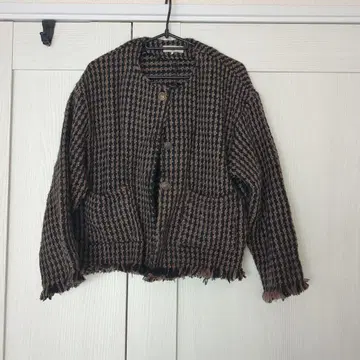 사만사 모스모스 노카라 자켓 브라운 체크 무늬
