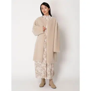 스나이델 플리츠 디자인 원피스 베이지 올 패턴