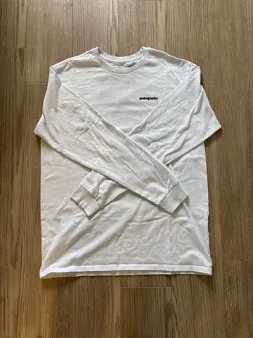 patagonia M 긴팔 티셔츠 화이트