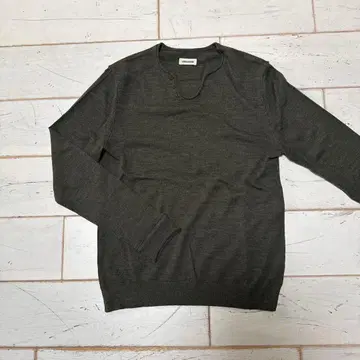 얇은 소재 니트