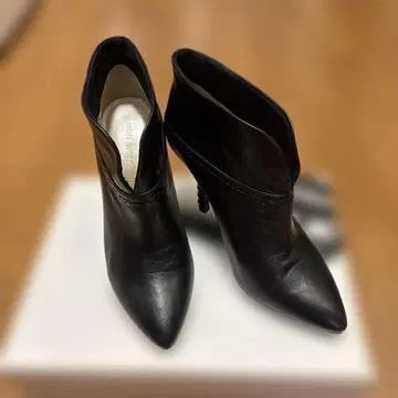 NINEWEST 블랙 가죽 부츠