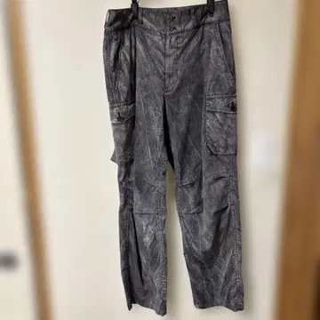 ISSEY MIYAKE 그레이 카고 팬츠 포켓 부착